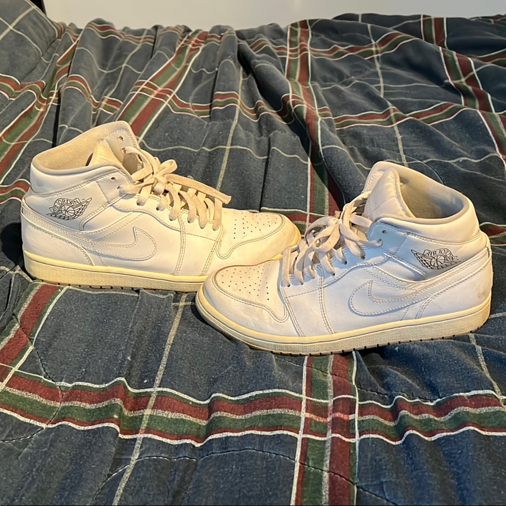 Nike Air Jordan’s white High-Top Sneakers